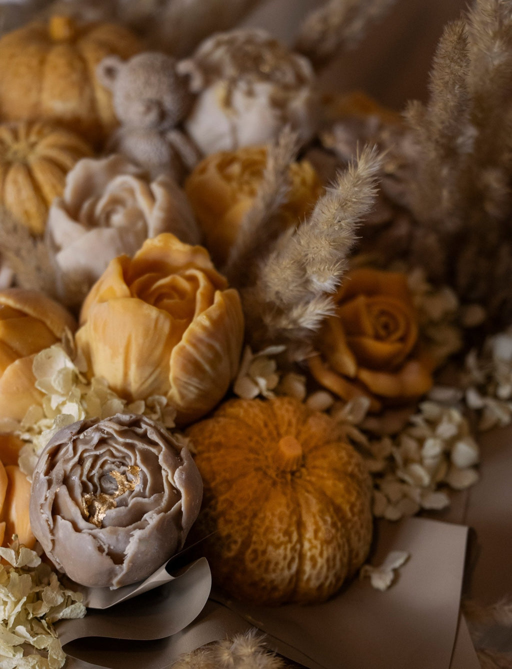 Wieczny bukiet Jesienny woskowy elegancki Zapachowy w drewnie - AURORA Meble i Dodatki - wnętrza z wyobraźnią Wieczny bukiet Jesienny woskowy elegancki Zapachowy w drewnie - Świece i zapachy - AURORA Meble i Dodatki - wnętrza z wyobraźnią